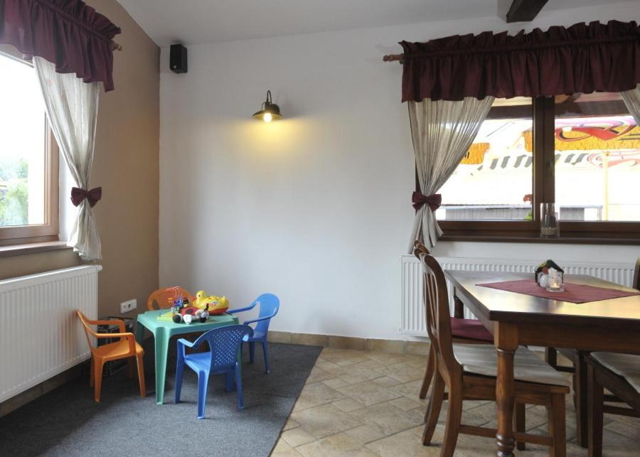 Pension U Vsech Certu Jičín Esterno foto