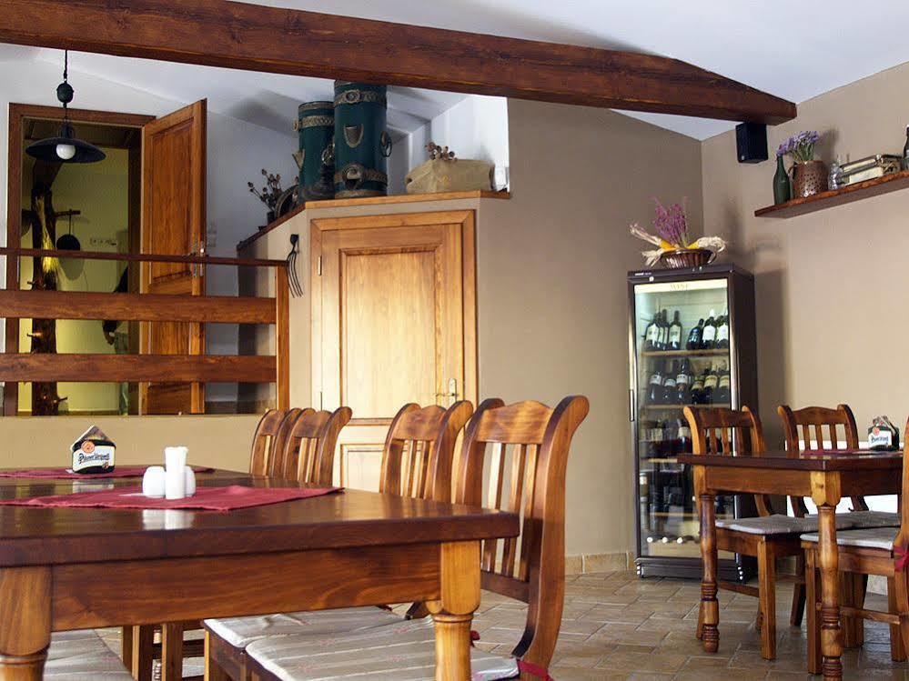 Pension U Vsech Certu Jičín Esterno foto